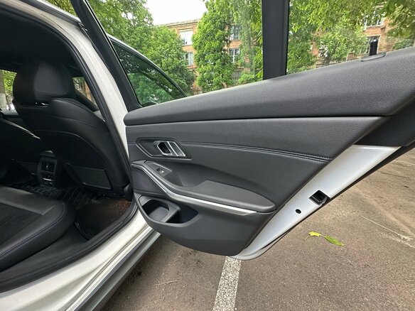 2019 BMW 3 серии 320d xDrive VII (G2x), серый, 3000000 рублей - вид 15