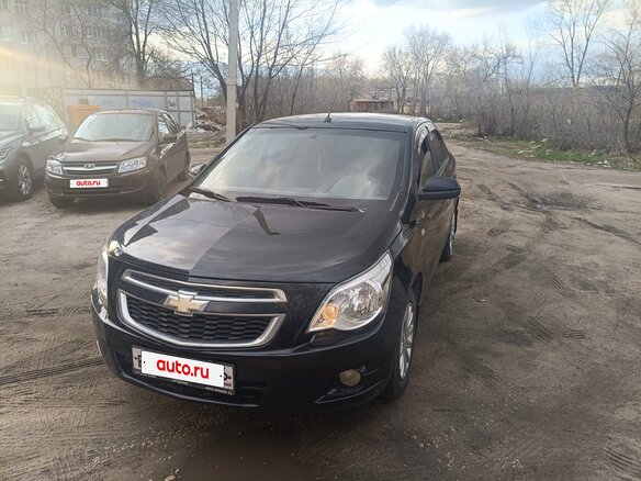 2013 Chevrolet Cobalt II, чёрный, 560000 рублей