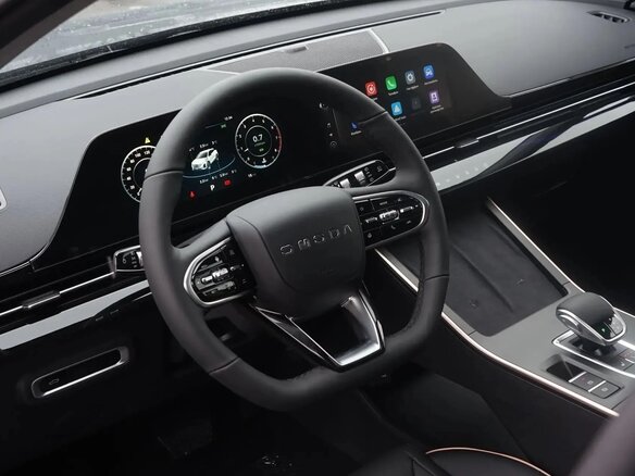 2023 Omoda C5 I, серебристый, 1900000 рублей - вид 5