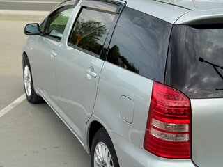2004 Toyota Wish I, серый, 699000 рублей, вид 3