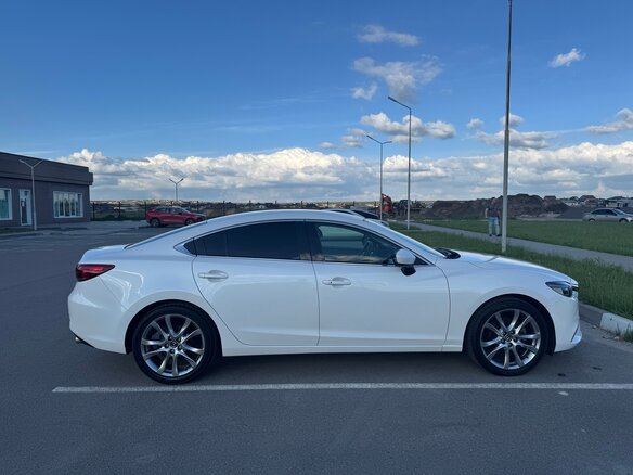 2015 Mazda 6 III (GJ) Рестайлинг, белый, 2050000 рублей - вид 5