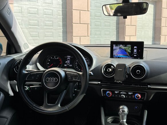 2019 Audi A3 III (8V) Рестайлинг, голубой, 1400000 рублей - вид 21