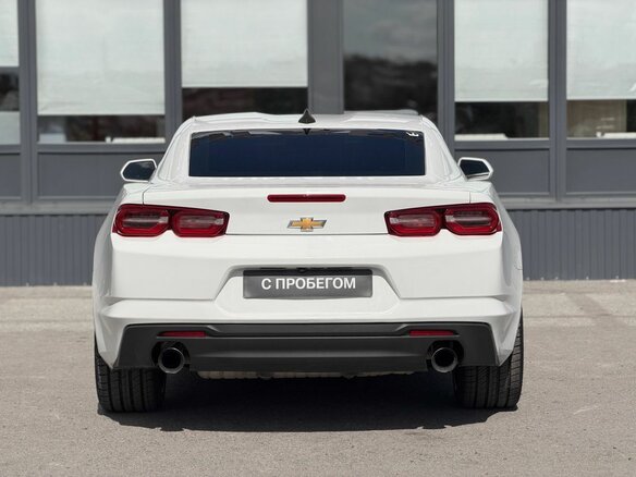 2019 Chevrolet Camaro VI Рестайлинг, белый, 2250000 рублей - вид 24
