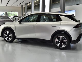 2026 Changan Qiyuan Q05 51.9 kWh II, серебристый, 2338000 рублей, вид 3