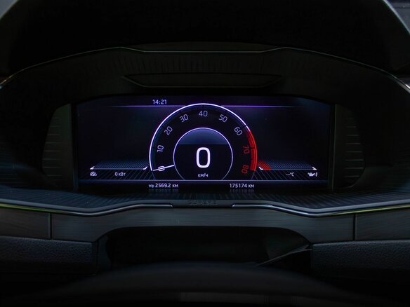 2021 Skoda Superb III Рестайлинг, серый, 1847000 рублей - вид 13