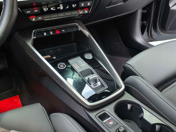 2022 Audi A3 Sportback 35 TFSI IV (8Y), серый, 1580000 рублей - вид 11
