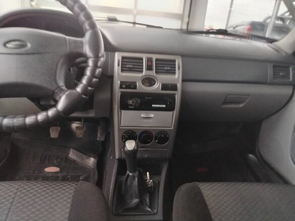 2011 Lada (ВАЗ) Priora I, серый, 219000 рублей - вид 12
