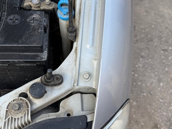 2006 Kia Spectra I Рестайлинг 2, серебристый, 395000 рублей - вид 13