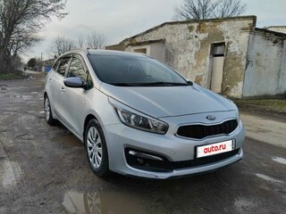 2017 Kia Ceed II Рестайлинг, серебристый, 1420000 рублей, вид 4