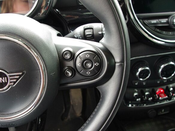 2020 Mini Clubman Cooper II Рестайлинг, зелёный, 2540000 рублей - вид 12