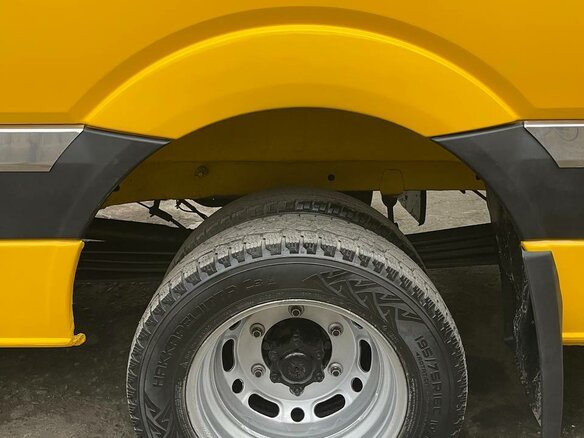 2008 Mercedes-Benz Sprinter, жёлтый, 1800000 рублей - вид 37