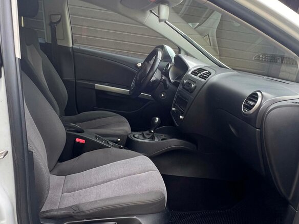 2012 SEAT Leon II Рестайлинг, белый, 900000 рублей - вид 5