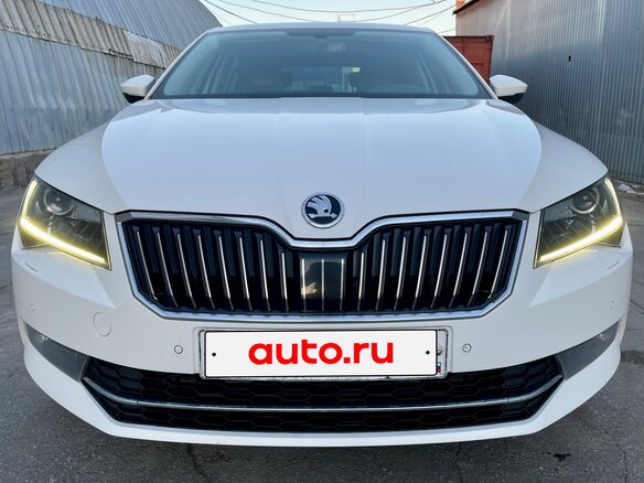 2016 Skoda Superb III, белый, 1550000 рублей - вид 1