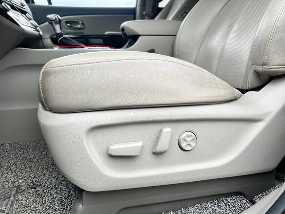 2020 Kia Carnival III, чёрный, 3300000 рублей - вид 10