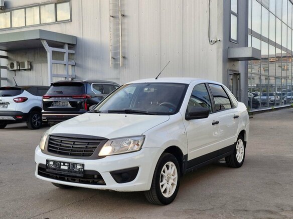 2018 Lada (ВАЗ) Granta I, белый, 479000 рублей