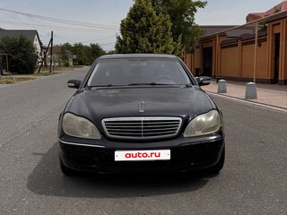 2002 Mercedes-Benz S-Класс 500 IV (W220), чёрный, 500000 рублей, вид 1
