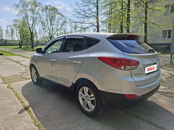 2011 Hyundai ix35 I, серебристый, 1050000 рублей - вид 22