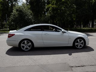 2010 Mercedes-Benz E-Класс 250 5G-Tronic IV (W212, S212, C207), белый, 1399000 рублей, вид 4
