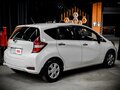 2020 Nissan Note II Рестайлинг, белый, 950000 рублей - вид 2