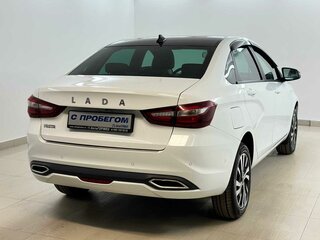 2025 Lada (ВАЗ) Vesta I Рестайлинг (NG), белый, 1710000 рублей, вид 4