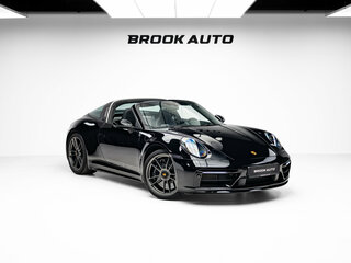 2022 Porsche 911 Targa 4 GTS VIII (992), чёрный, 21490000 рублей, вид 4