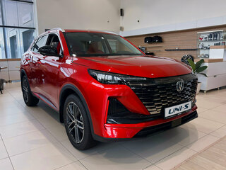2025 Changan UNI-S I, красный, 3179900 рублей, вид 3