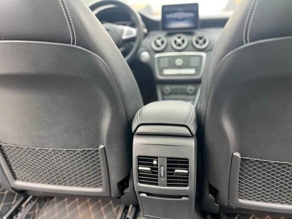 2020 Mercedes-Benz GLA 200 I (X156) Рестайлинг, белый, 1800000 рублей - вид 18