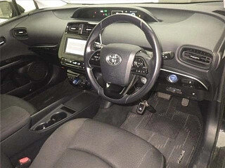 2020 Toyota Prius IV Рестайлинг (XW50), чёрный, 1467000 рублей, вид 3