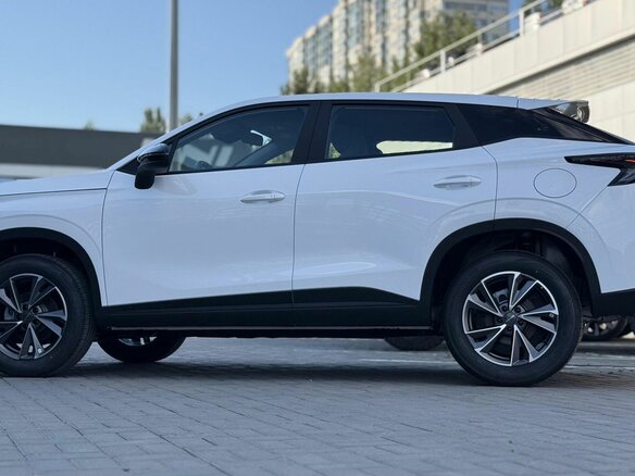 2026 Omoda C5 II, белый, 2377409 рублей - вид 5