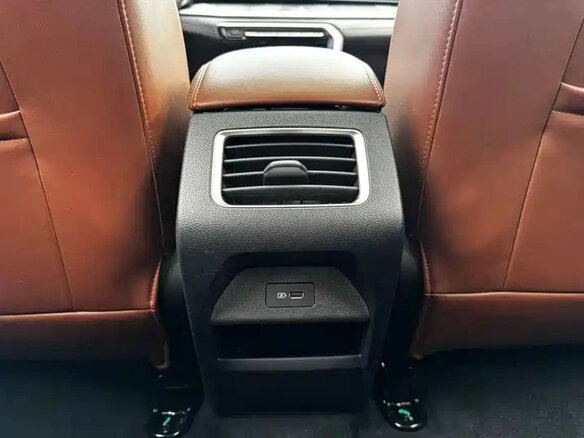 2022 Geely Vision X6 Pro, синий, 1347000 рублей - вид 13