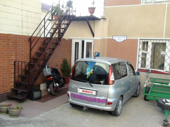 2004 Toyota FunCargo, серебристый, 550000 рублей - вид 10