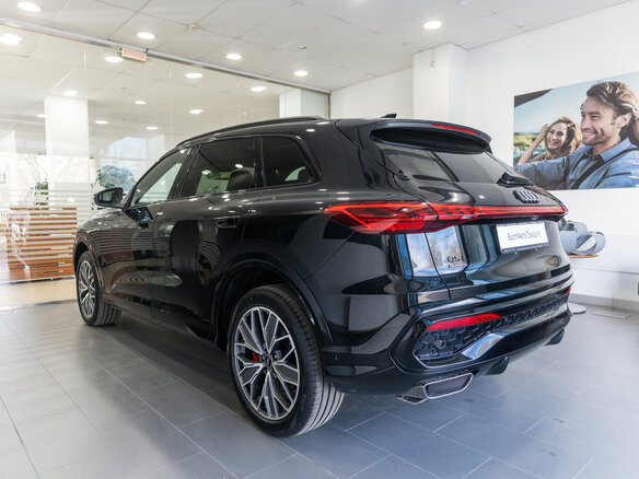 2025 Audi Q5 L III (GU), чёрный - вид 5