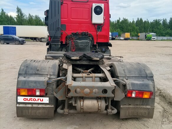 2007 Iveco Stralis, красный, 950000 рублей - вид 5