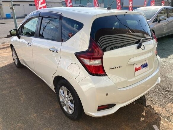 2017 Nissan Note II Рестайлинг, белый - вид 6