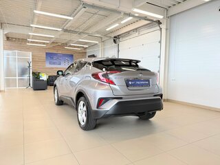 2018 Toyota C-HR I, серый, 1899900 рублей, вид 4