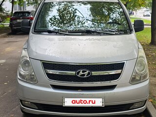 2009 Hyundai Grand Starex, серебристый, 700000 рублей, вид 1