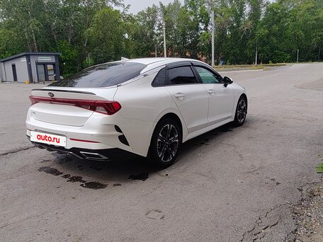 2021 Kia K5 III, белый, 2650000 рублей, вид 4