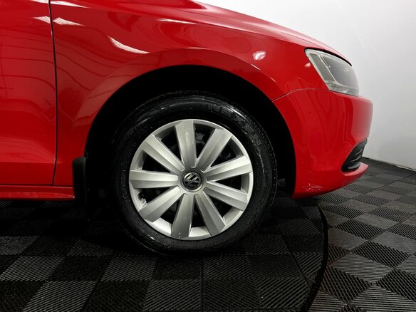 2012 Volkswagen Jetta VI, красный, 1000000 рублей - вид 20