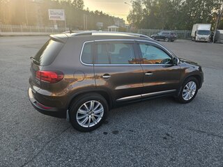 2015 Volkswagen Tiguan I Рестайлинг, коричневый, 1950000 рублей, вид 3