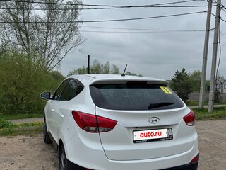 2015 Hyundai ix35 I Рестайлинг, белый, 1340000 рублей, вид 4