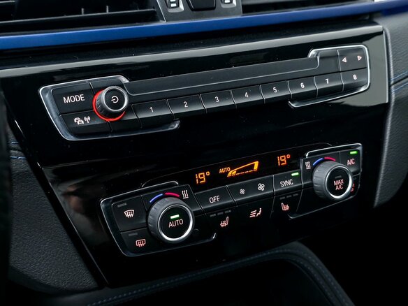 2019 BMW X1 18d xDrive II (F48) Рестайлинг, чёрный, 3130000 рублей - вид 27