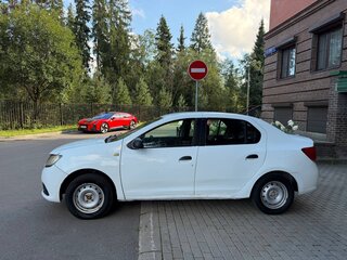2017 Renault Logan II, белый, 250000 рублей, вид 4