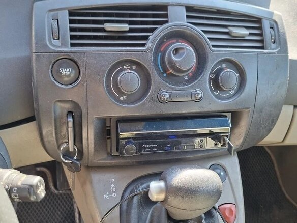 2005 Renault Scenic II, красный, 250000 рублей - вид 10