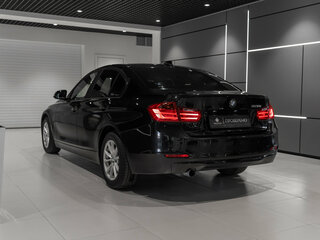 2015 BMW 3 серии 320i VI (F3x), чёрный, 2200000 рублей, вид 4