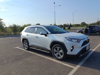 2022 Toyota RAV4 V (XA50), белый, 3599999 рублей, вид 4
