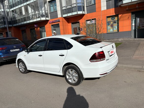 2019 Volkswagen Polo V Рестайлинг, белый, 900000 рублей - вид 15
