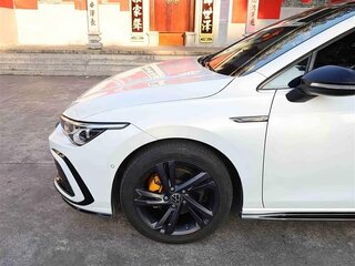 2023 Volkswagen Golf VIII, белый, 1566000 рублей, вид 3
