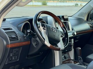 2010 Toyota Land Cruiser Prado 150 Series, белый, 3150000 рублей, вид 4