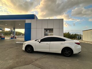 2015 Mazda 6 III (GJ) Рестайлинг, белый, 1530000 рублей, вид 2