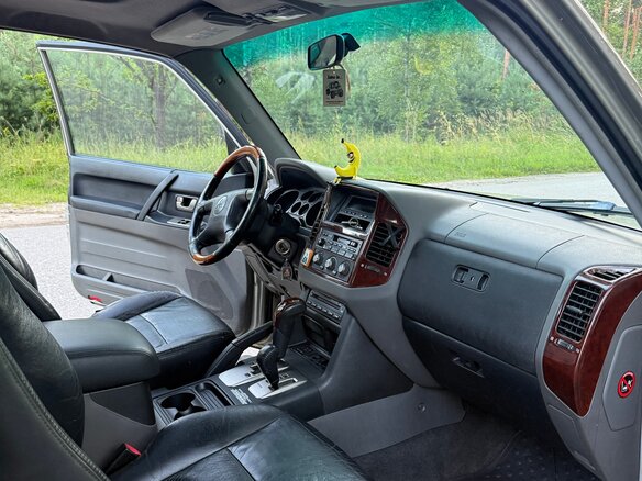 2003 Mitsubishi Pajero III Рестайлинг, золотистый, 750000 рублей - вид 11